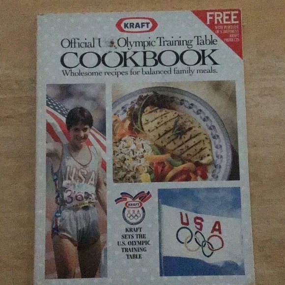 Cookbooks - Picture 2 of 6